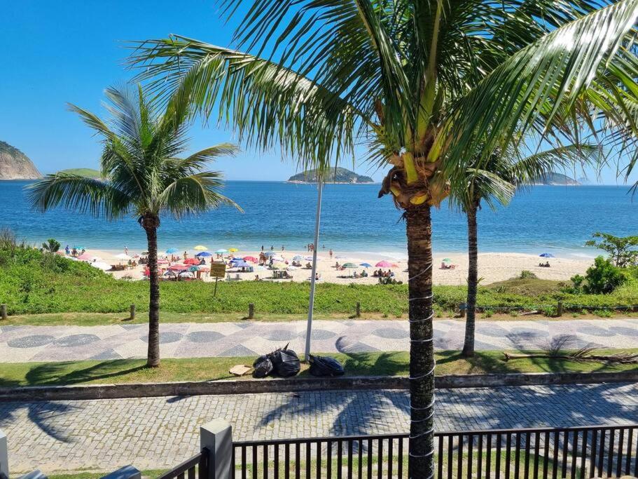Casa Cond Ocean House Camboinhas Pé na Areia 4qts