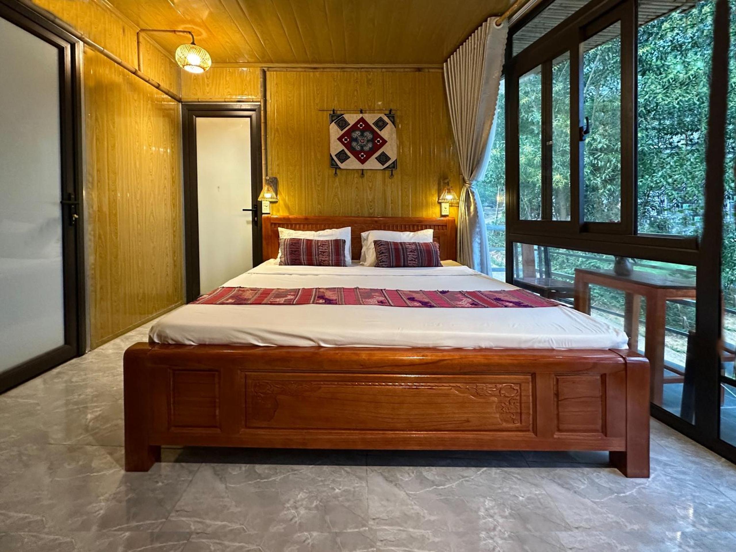 Nha Tan - Mai Chau Homestay & Tours view 4