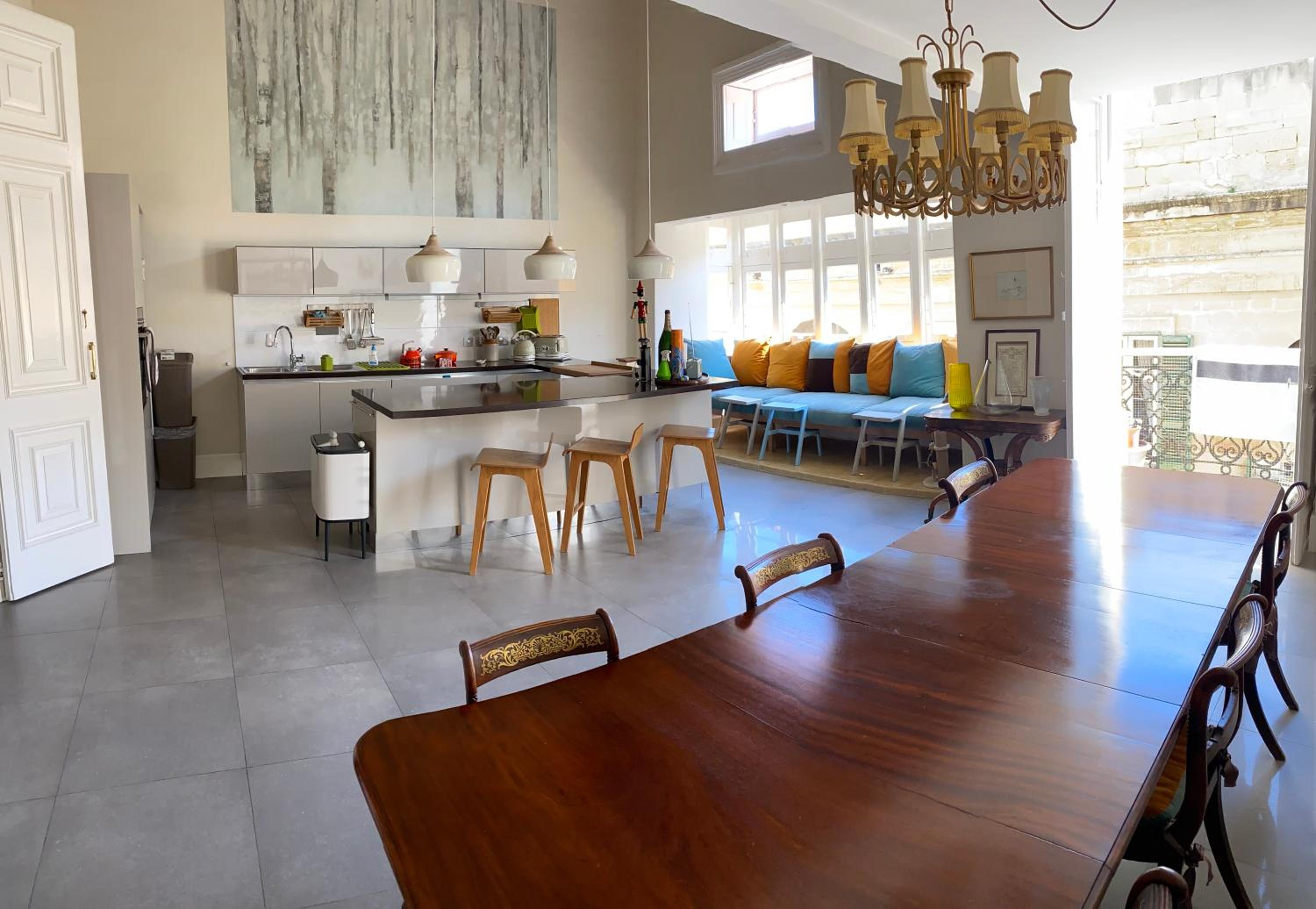 Palatial Flat inside Bright Duplex Penthouse photo 3