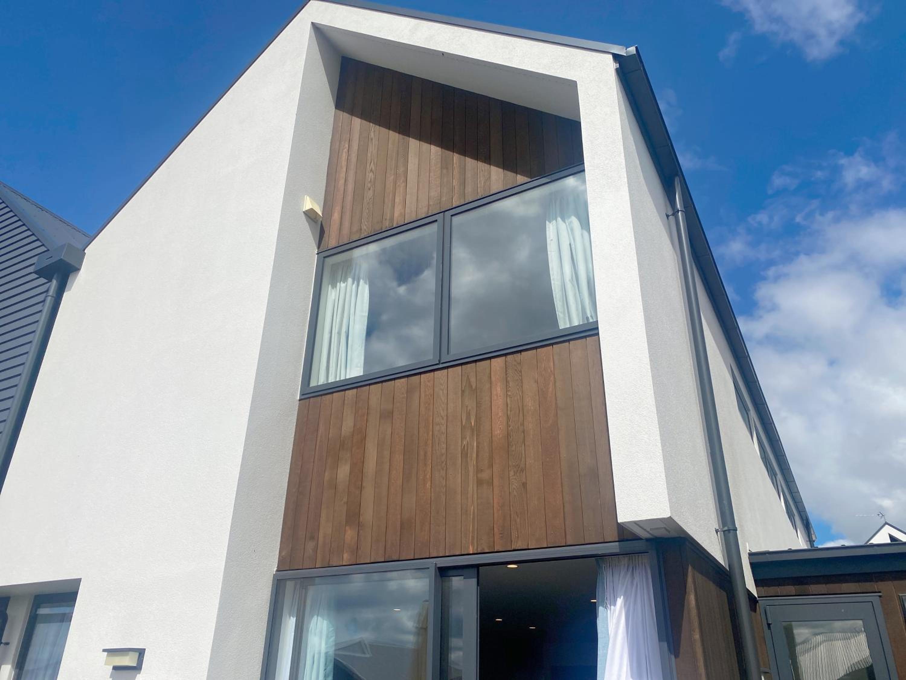 Modern luxury four bedroom house view 5