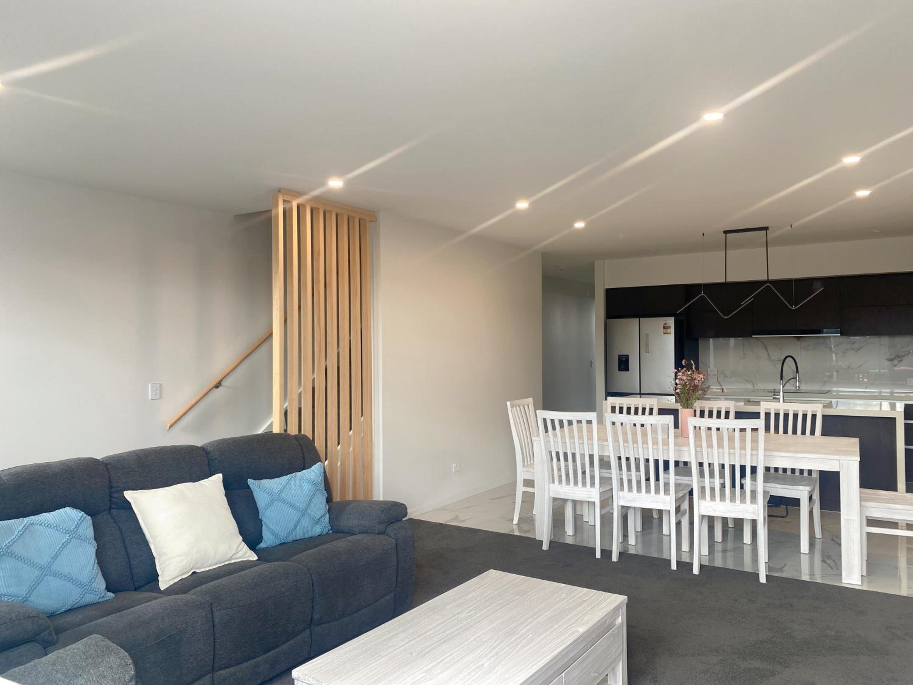 Modern luxury four bedroom house view 3