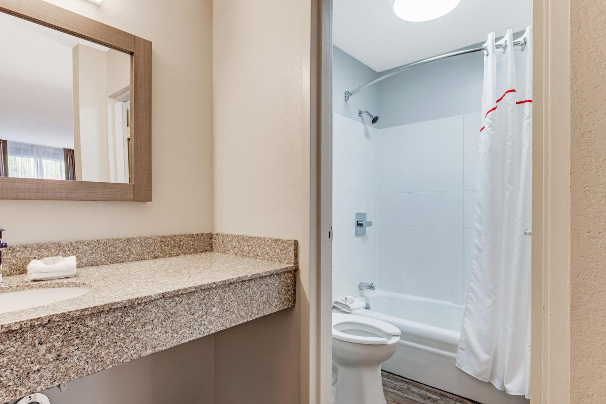 Red Roof Inn & Suites Wilkesboro