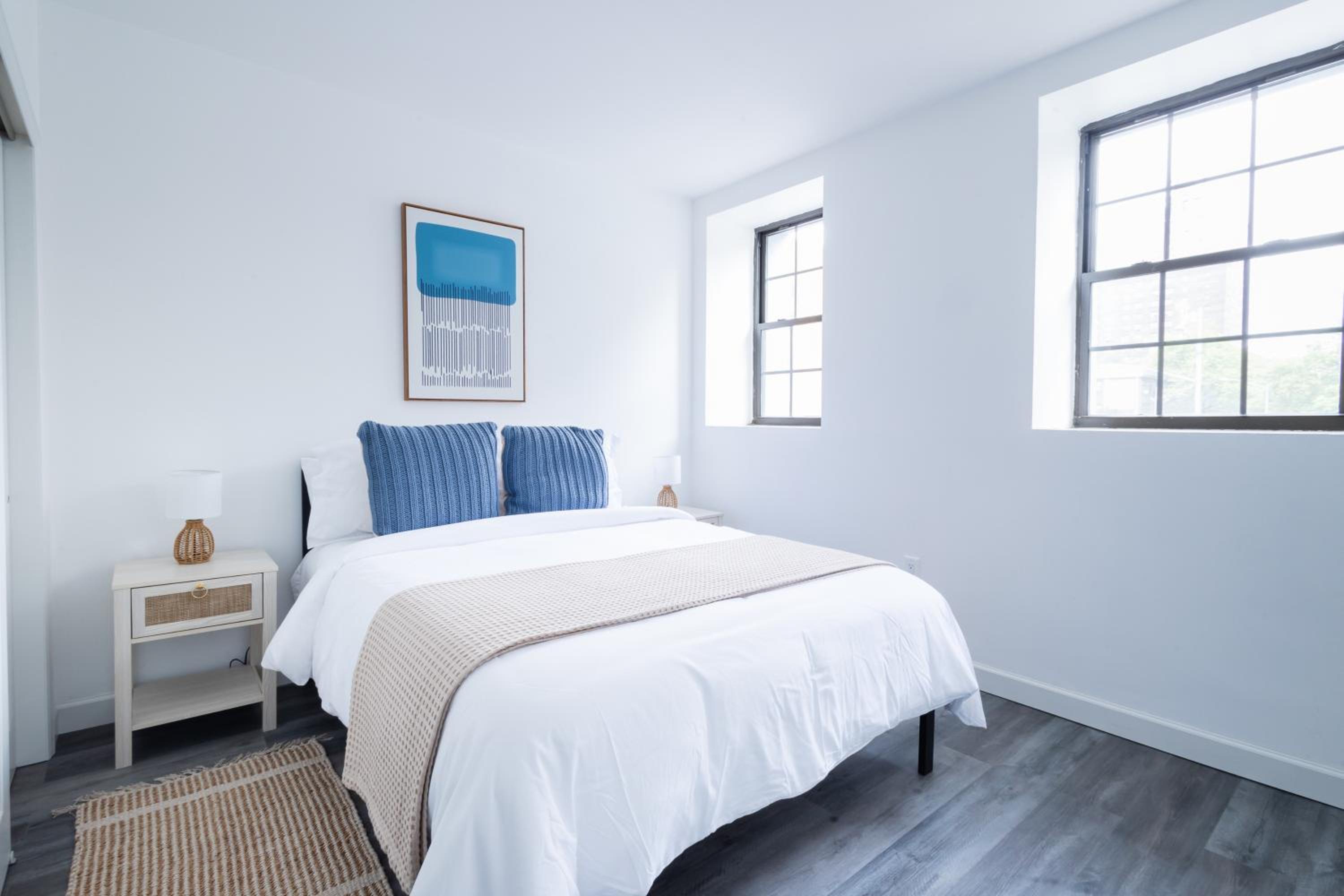 Modern 2 Bedroom Apartment Steps from Central Park!