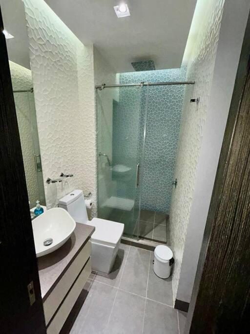 Luxury mansion in heart of Eje Cafetero 15 sleeps!