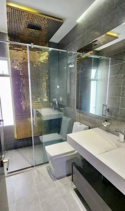 Luxury mansion in heart of Eje Cafetero 15 sleeps!