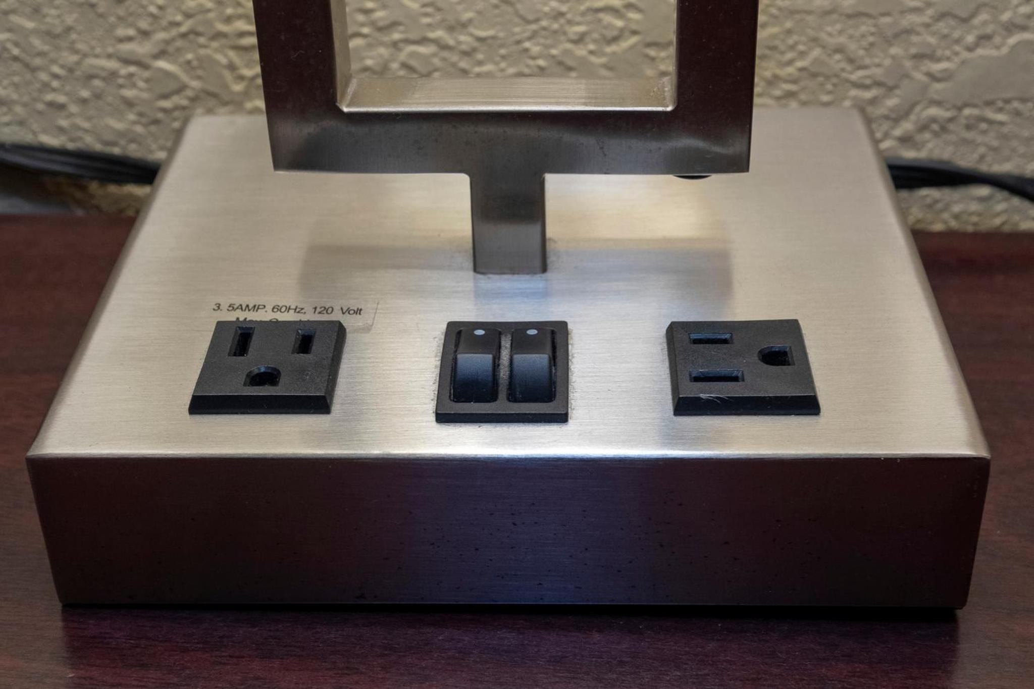 Childress Vacations - Red Roof Inn Childress - Property Image 15