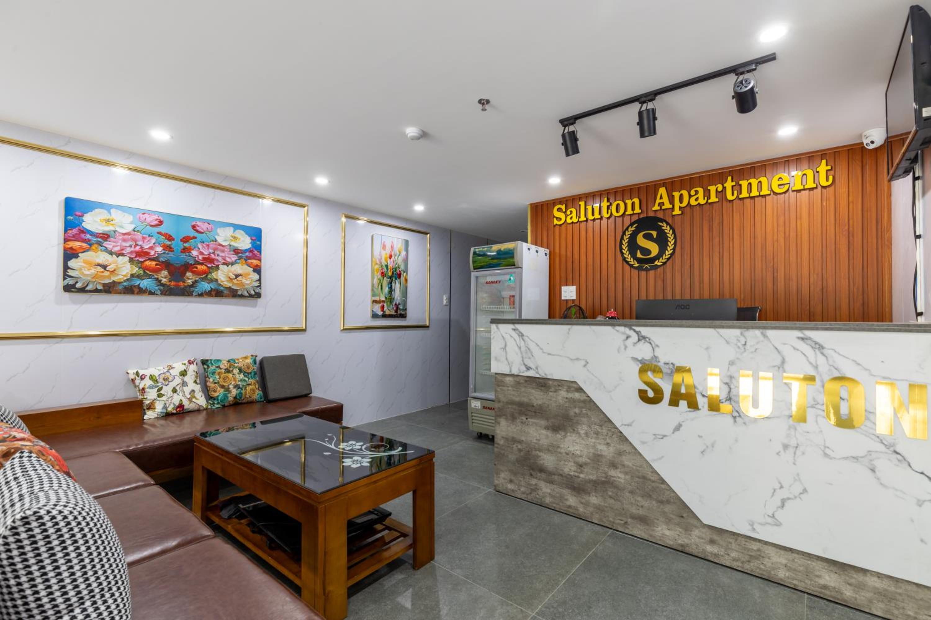 Saluton Apartment