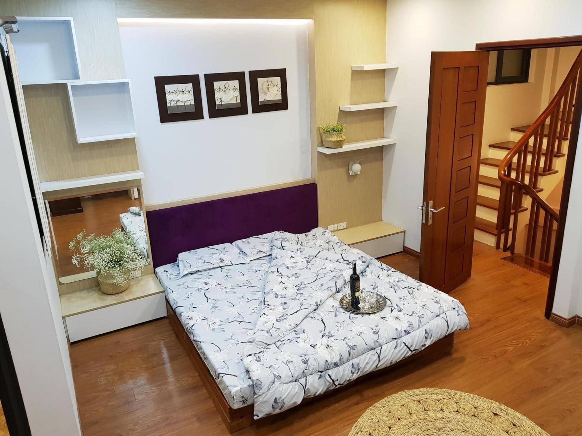 Flower Hostel