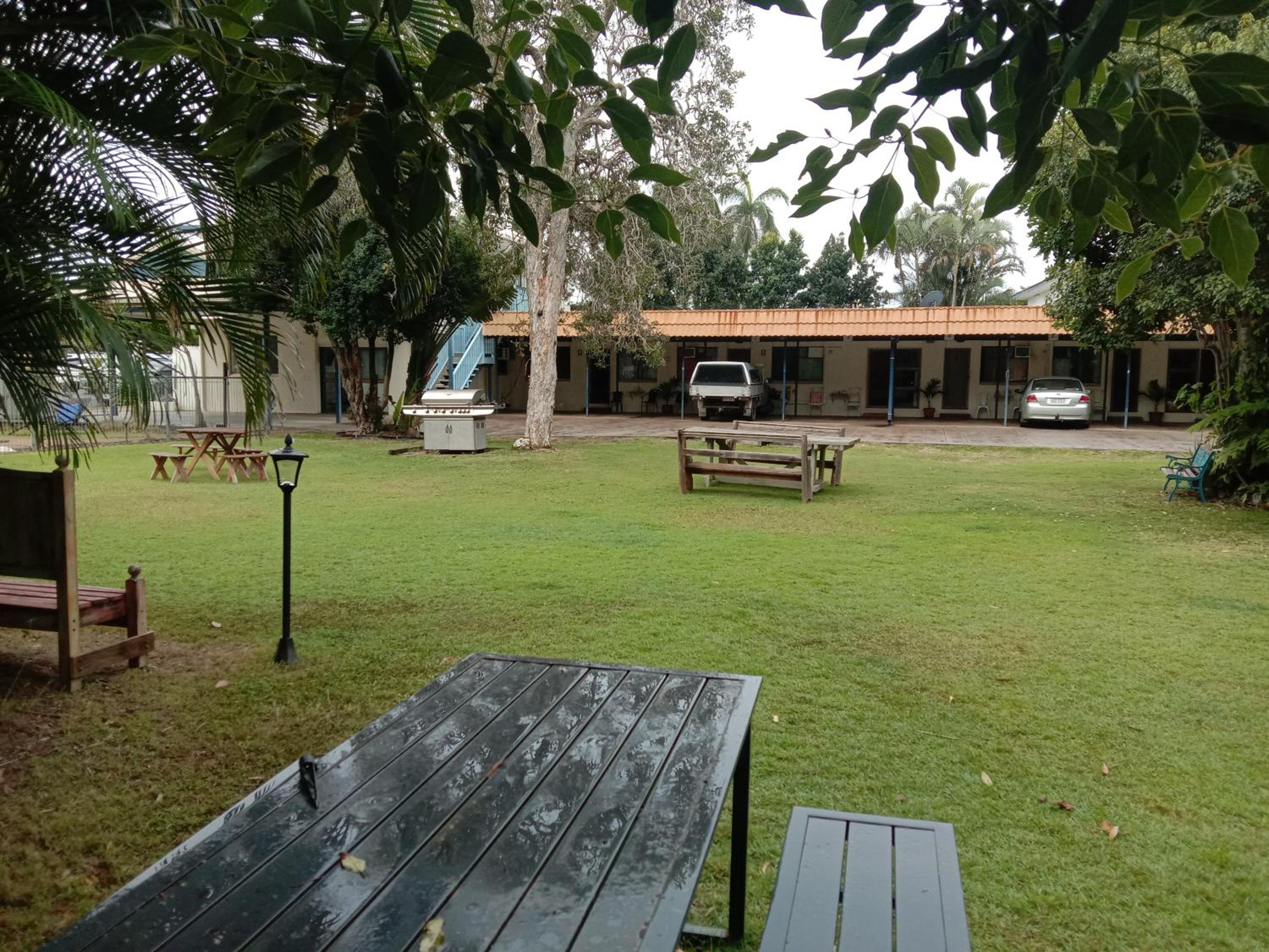 Bargara Beach Motor Inn budget accommodation pet friendly on application - Property Image 36