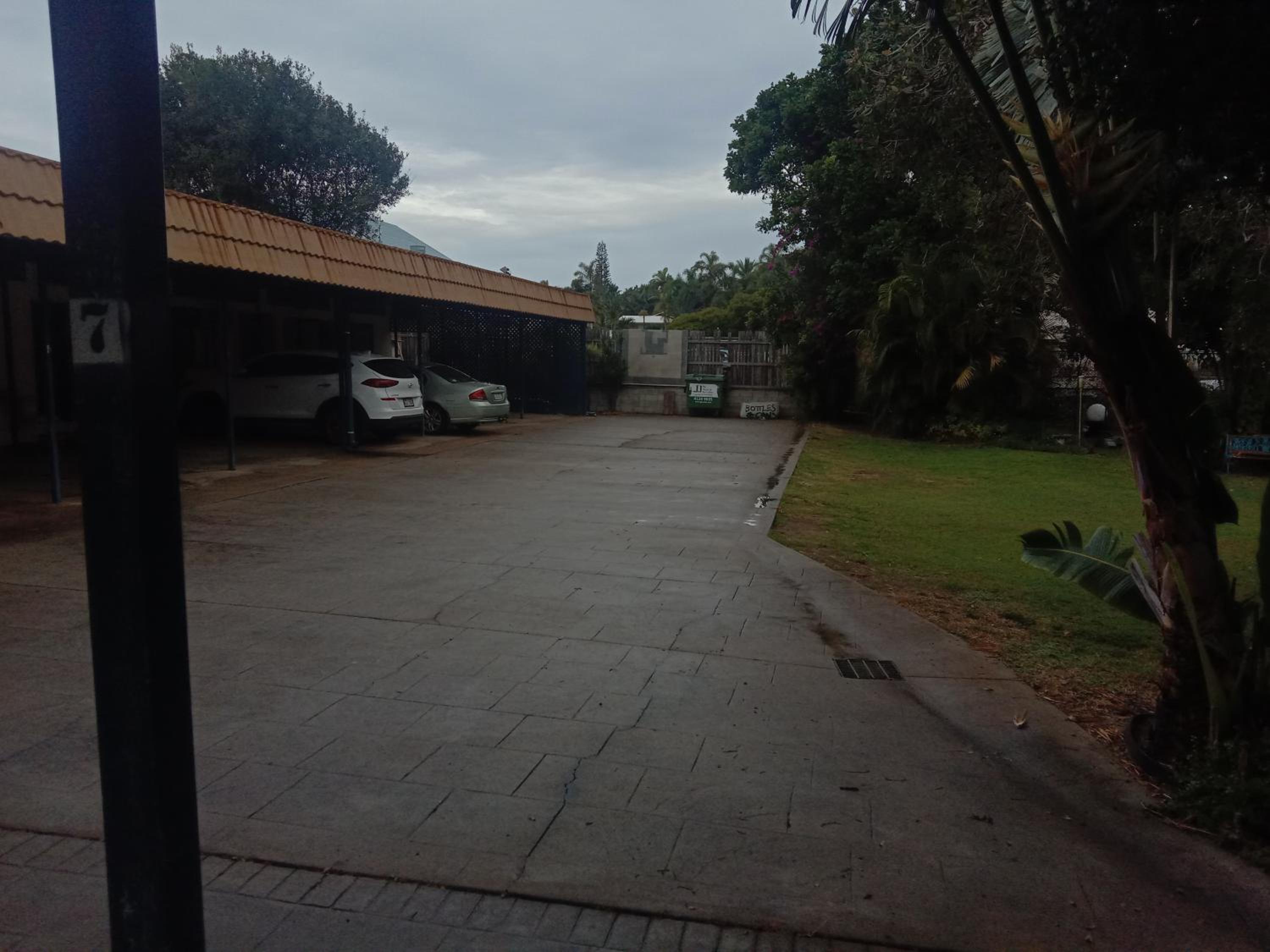 Bargara Beach Motor Inn budget accommodation pet friendly on application - Property Image 31