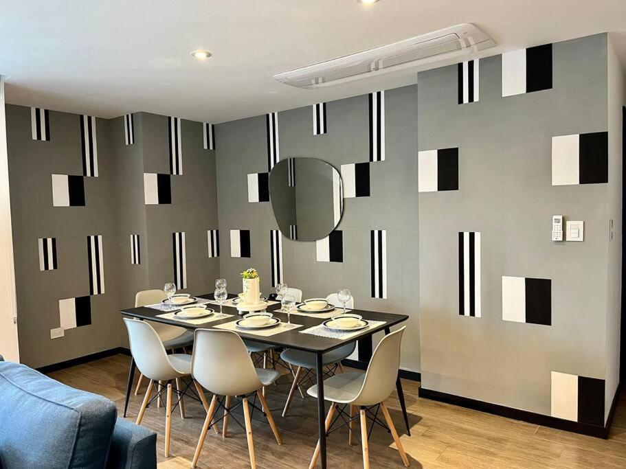 Amplio y Lujoso apartamento con AIRE AC