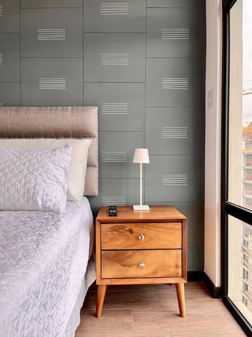 Amplio y Lujoso apartamento con AIRE AC