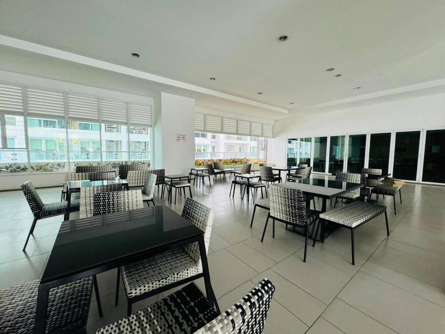 Sunway Velocity V Residence by DeUrban