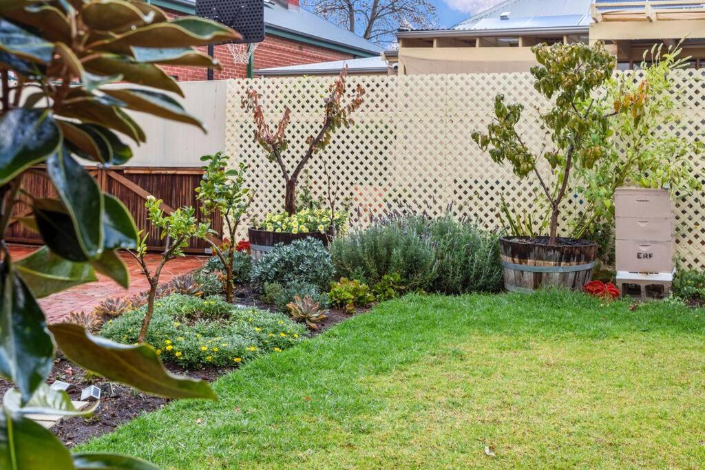 EcoBee Studio in Garden Serenity