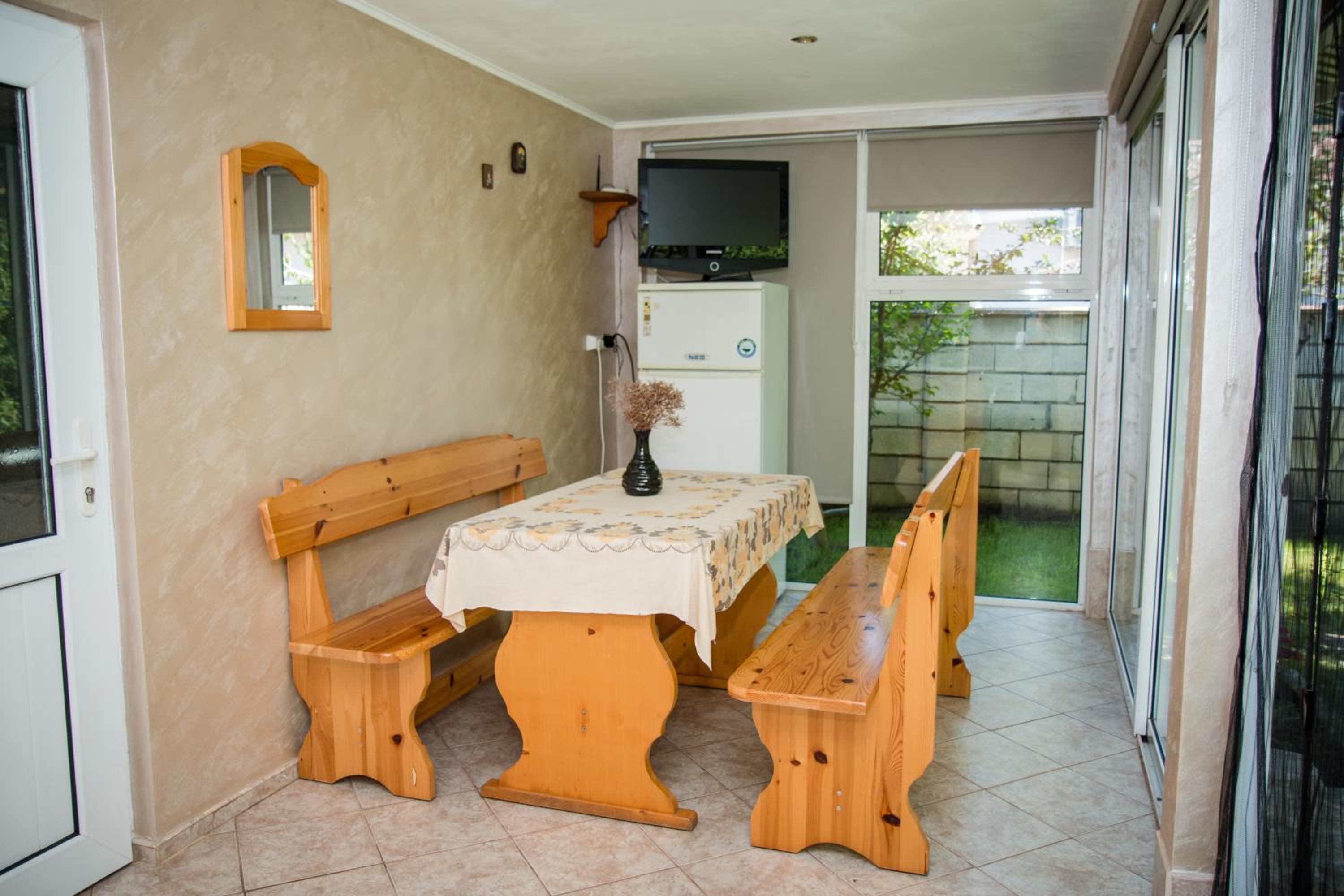Summer House Christie