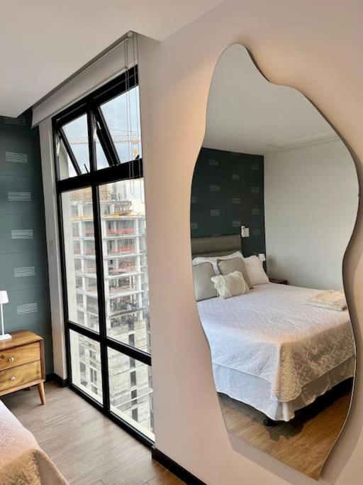 Amplio y Lujoso apartamento con Aire acond view 2