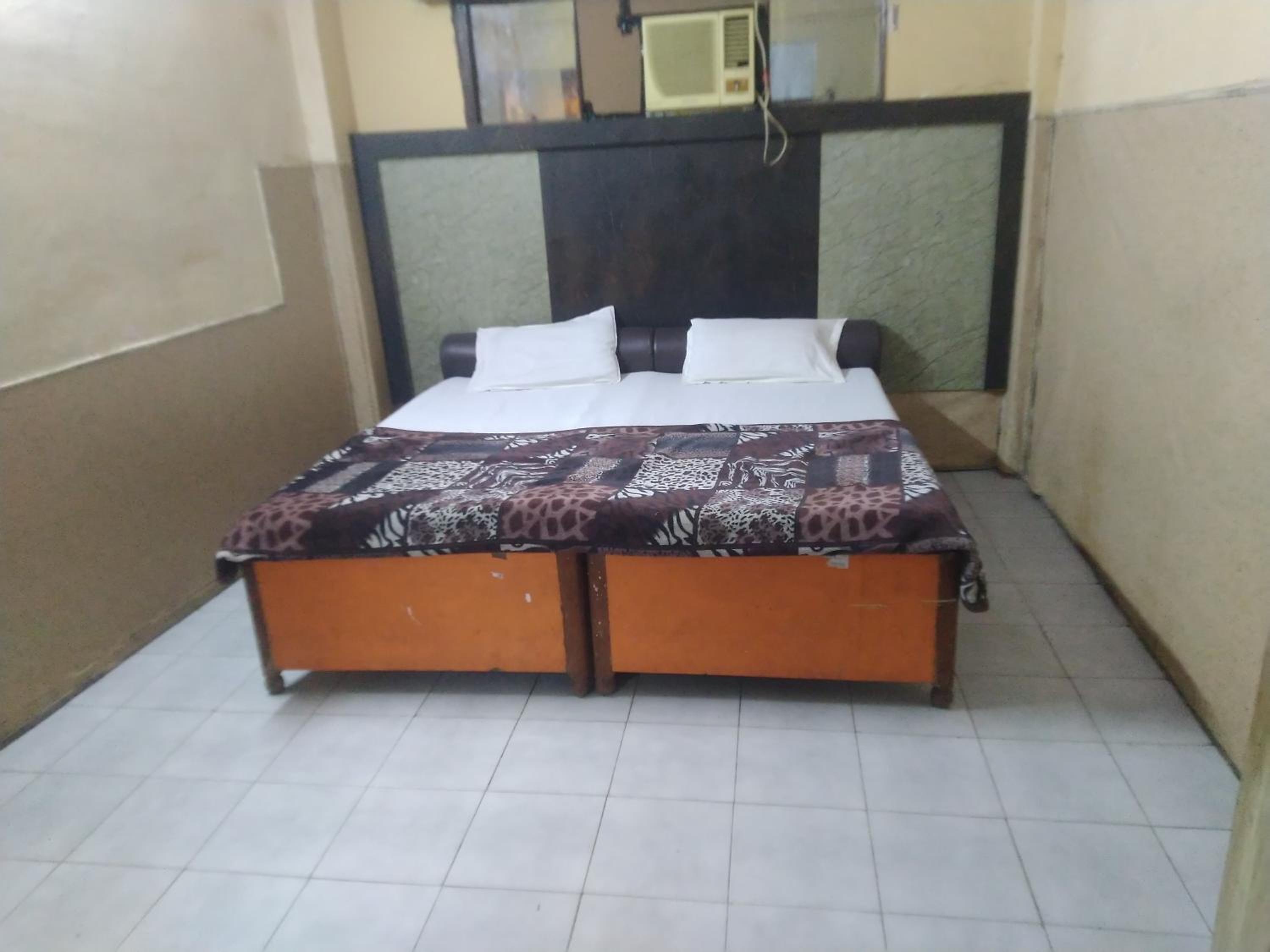 Hotel Narayana Palace