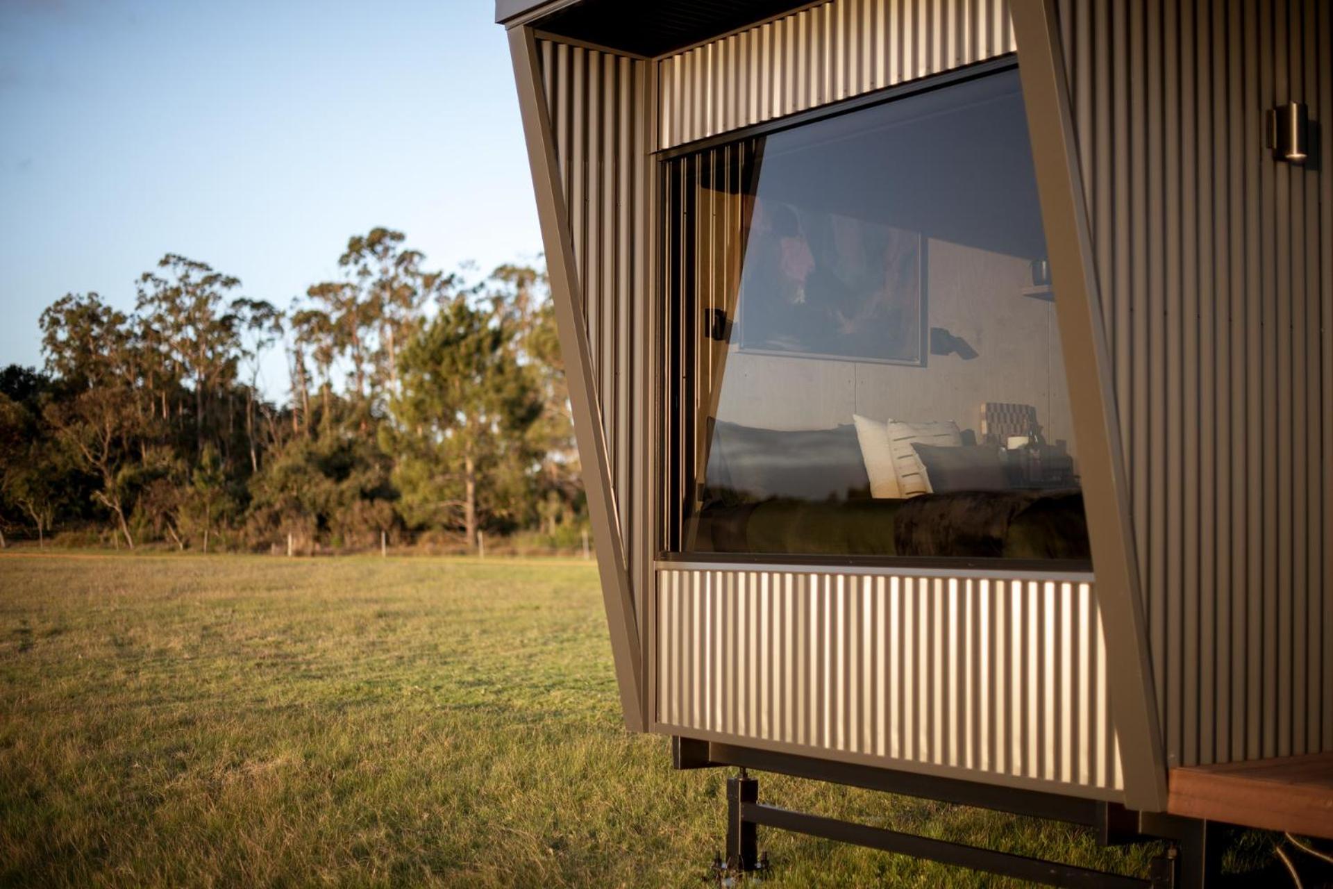 Michael the Tiny Cabin in Esperance