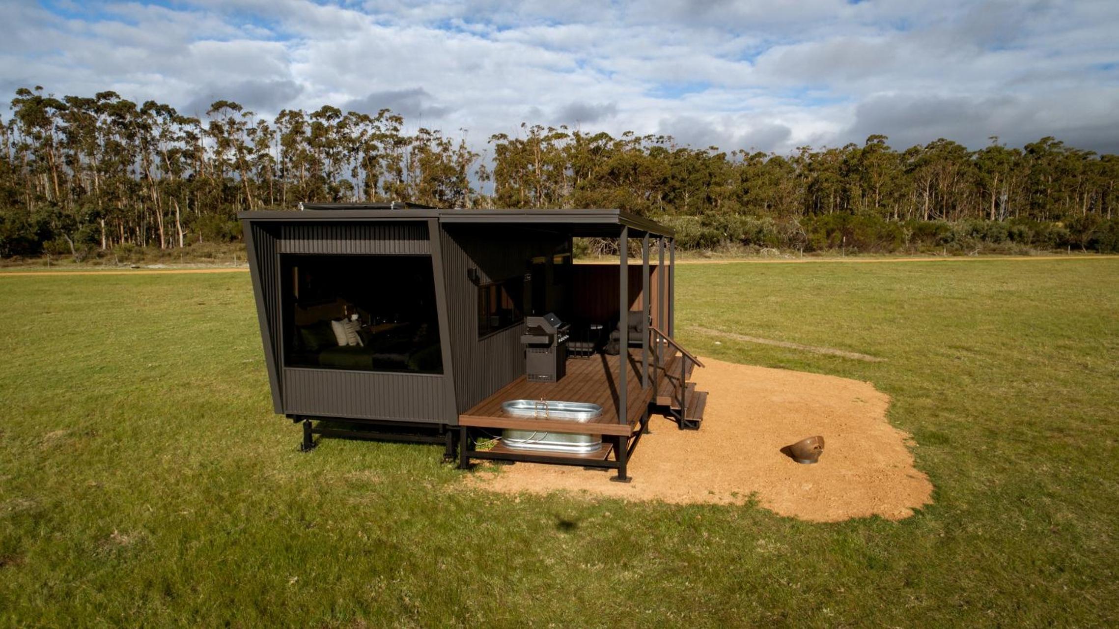 Michael the Tiny Cabin in Esperance