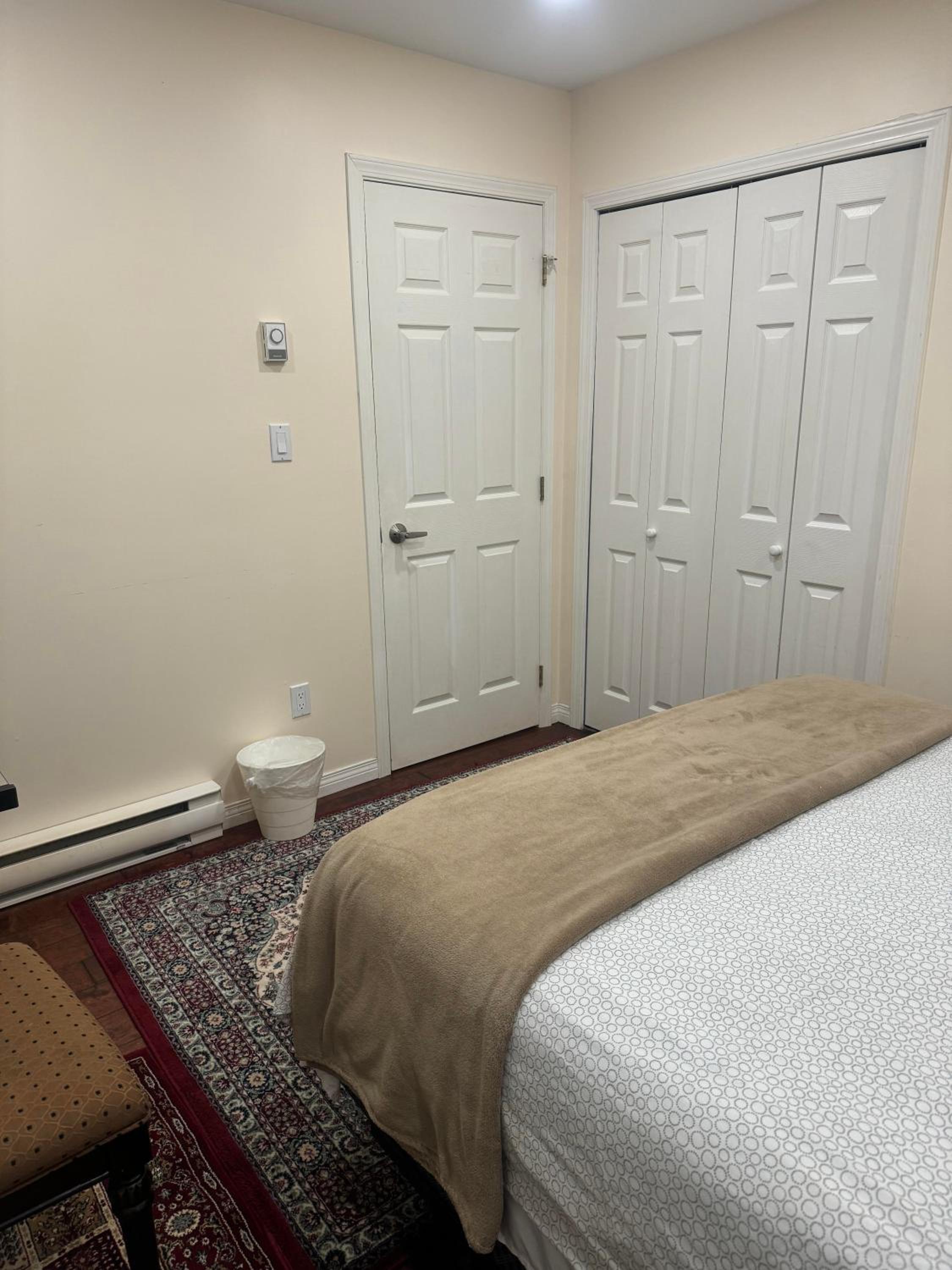 Great Guest Home close downtown Vancouver, UBC and store
