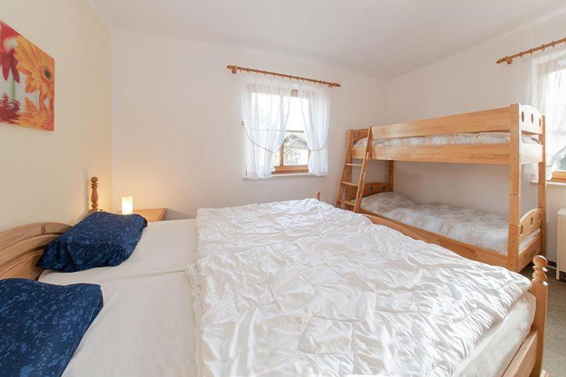Ferienwohnungen im Feriendorf Reichenbach Nr 9