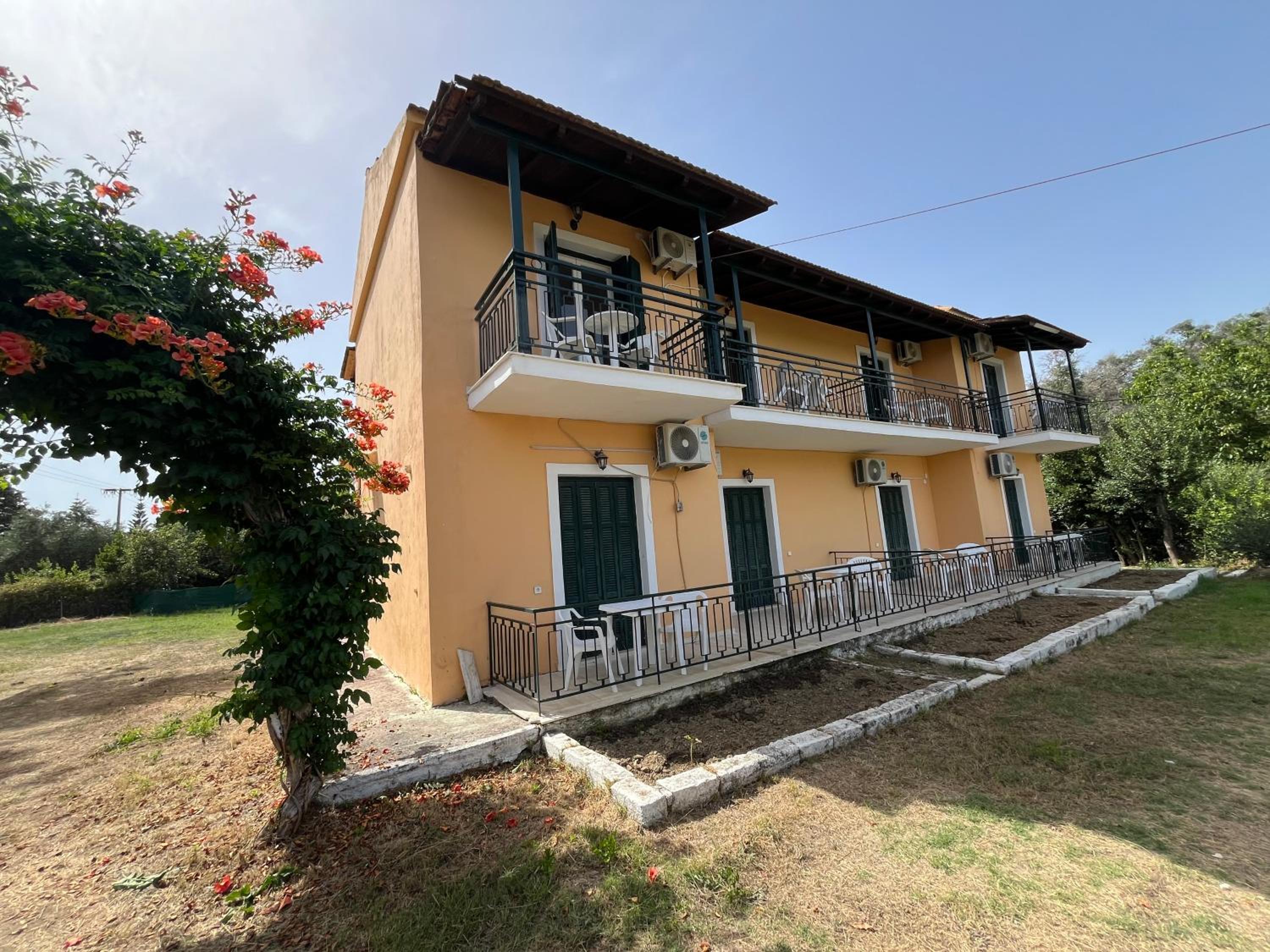 Yannakis Apartments
