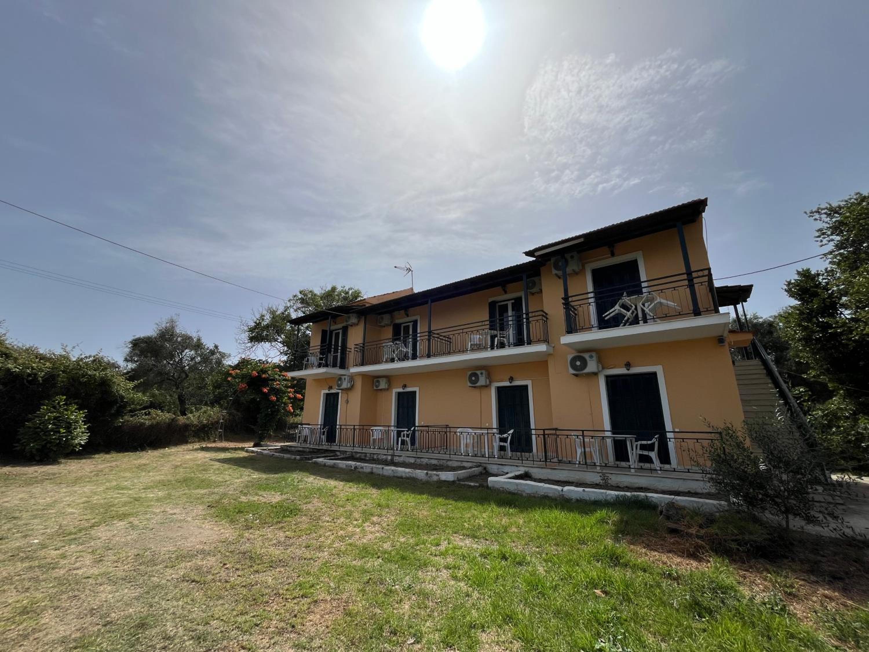 Yannakis Apartments