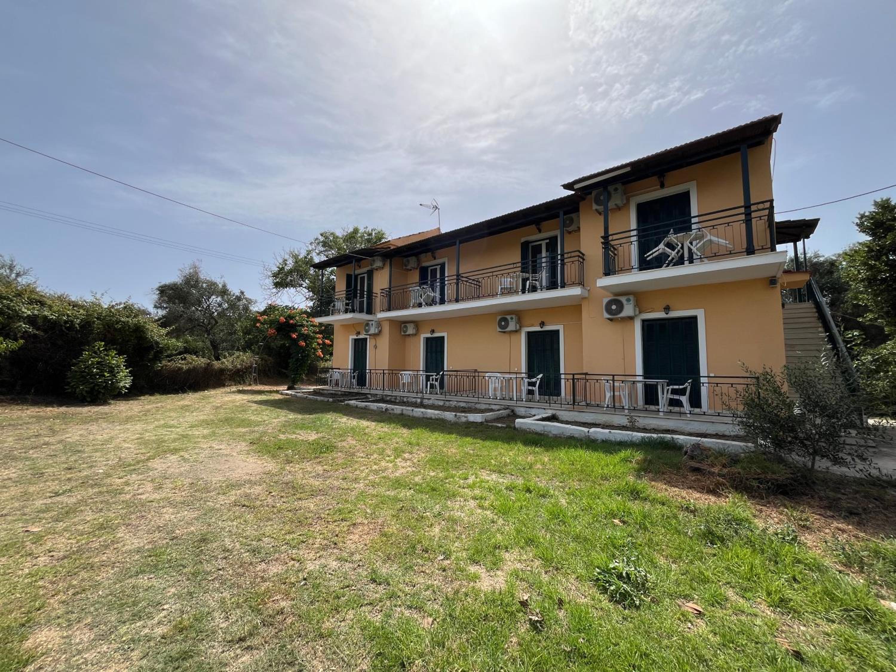 Yannakis Apartments