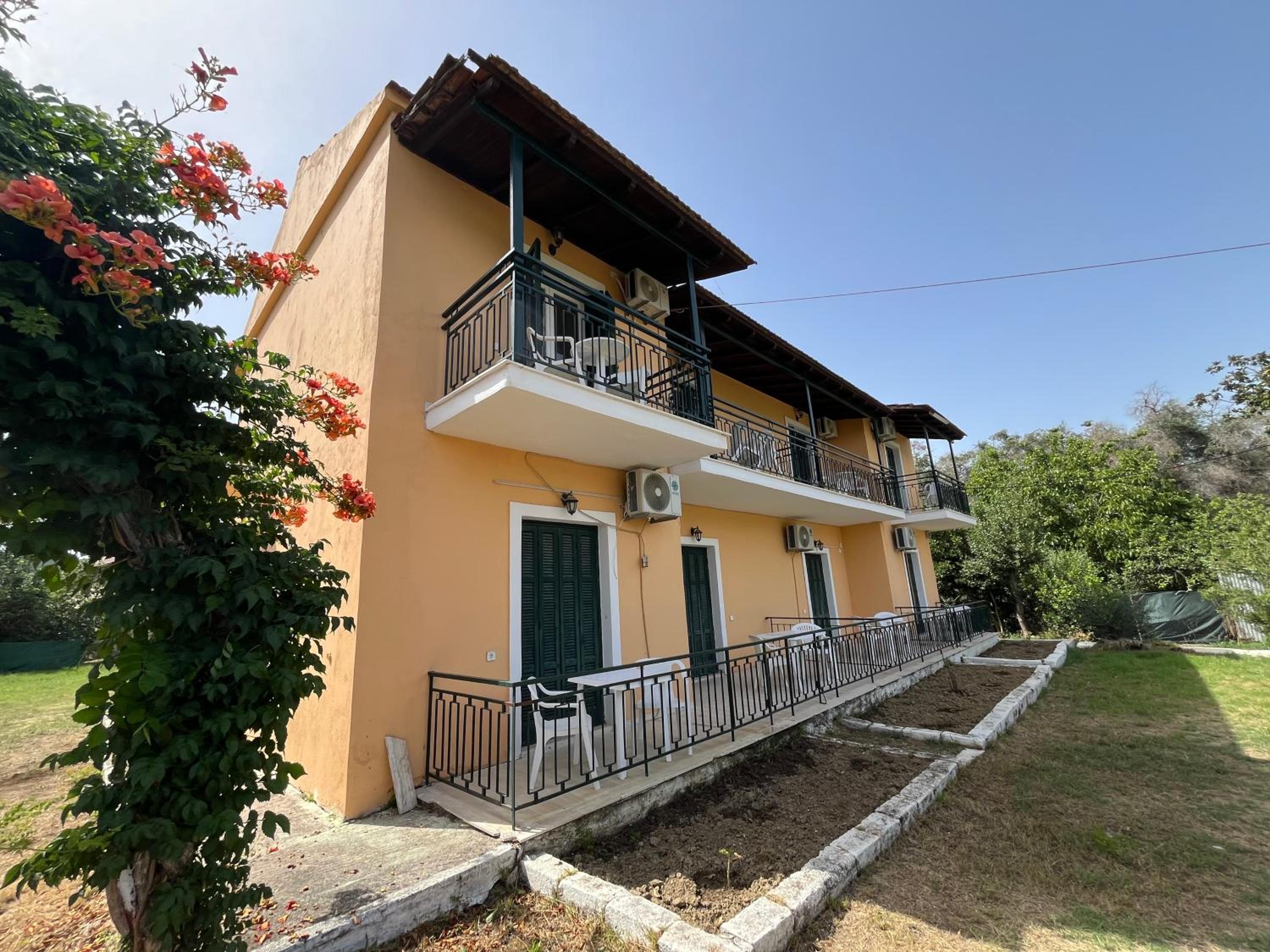 Yannakis Apartments