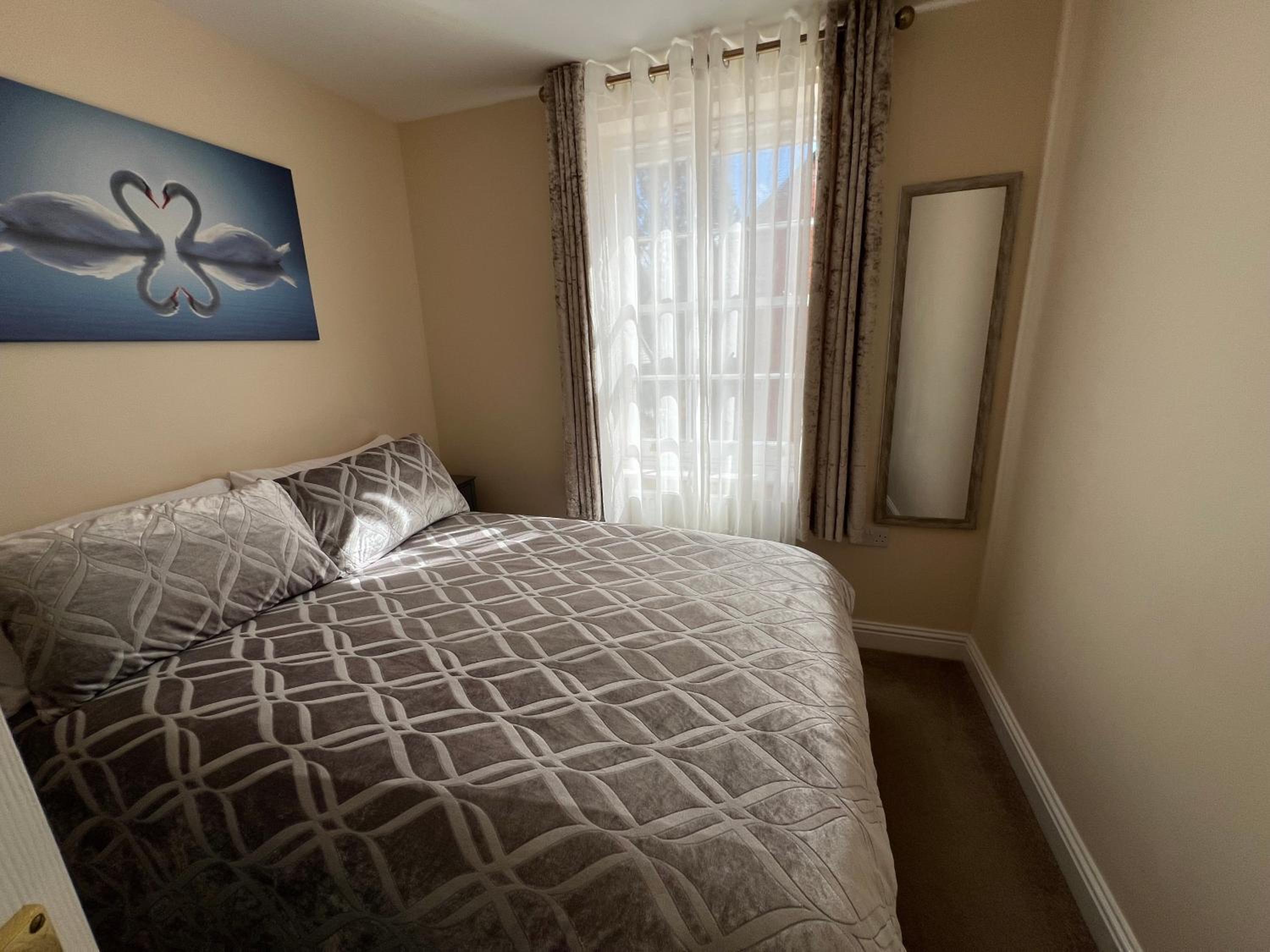 Glastonbury High Street Sanctuary- 2 BD, sleeps 3