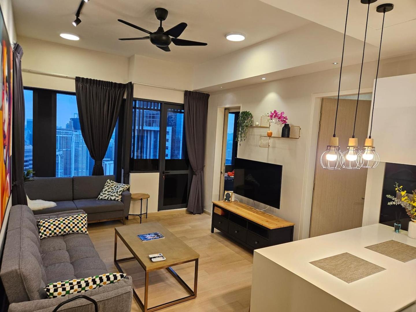 Star Residence 2br Unit Floor 46