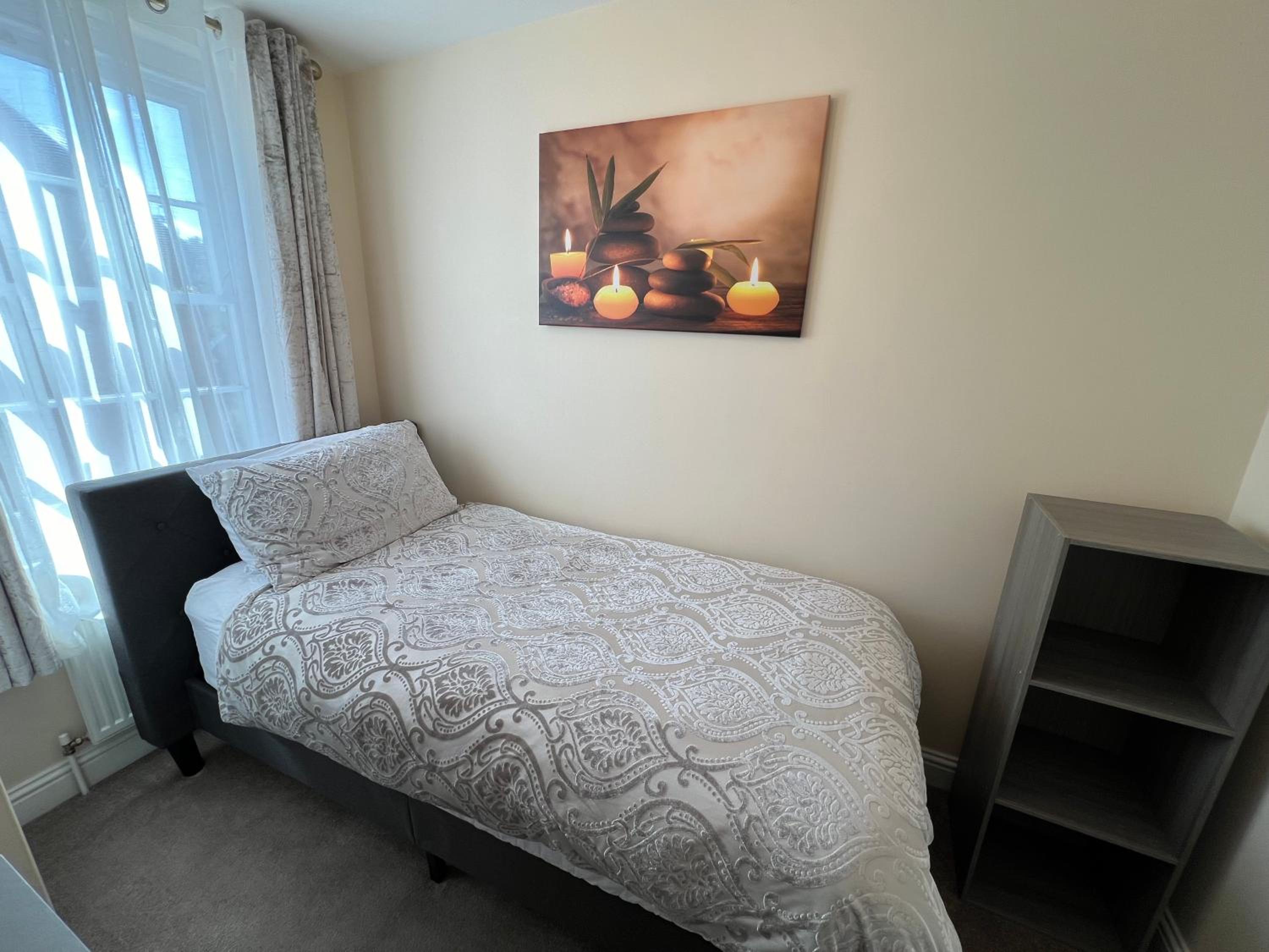 Glastonbury High Street Sanctuary- 2 BD, sleeps 3