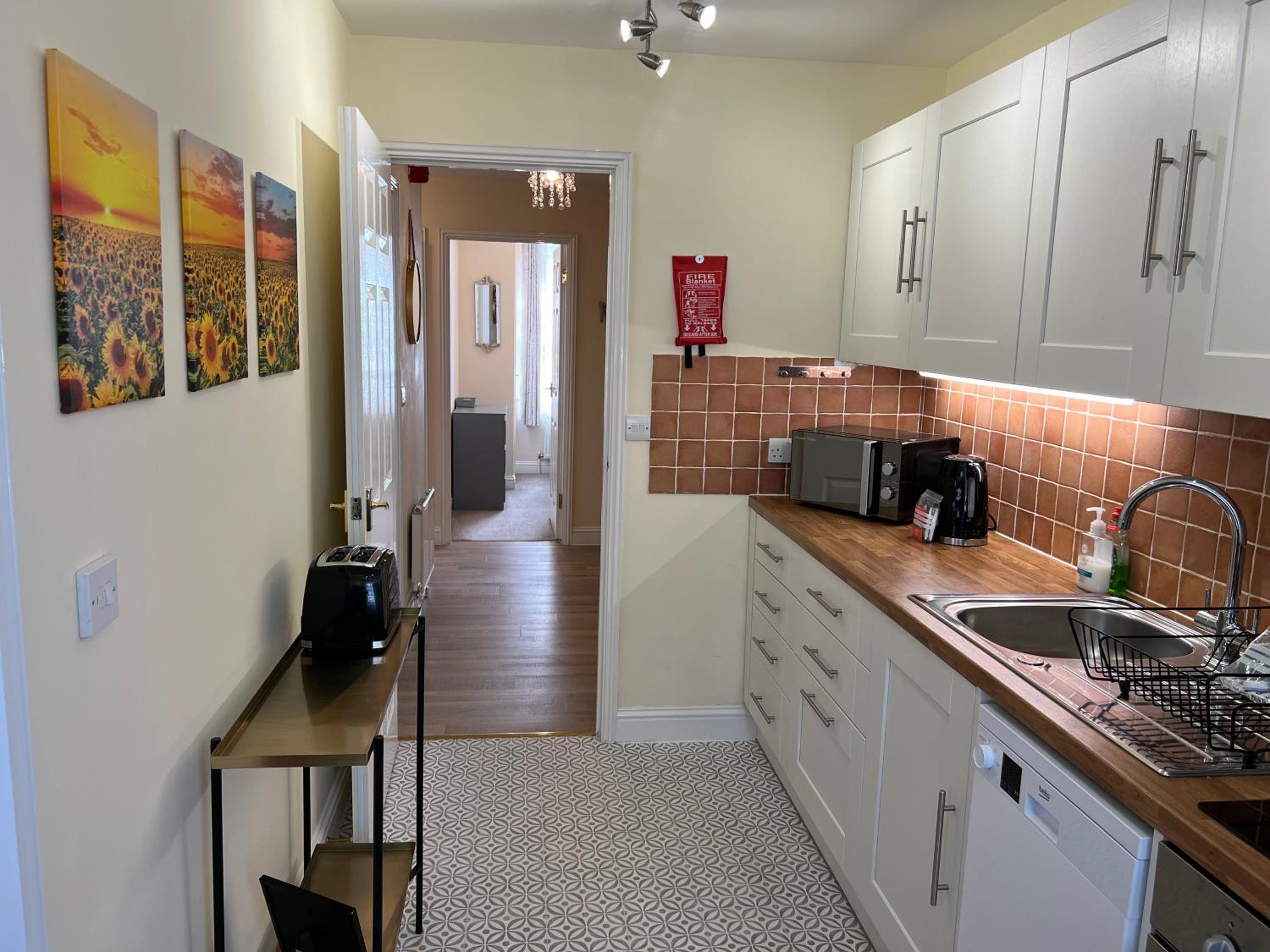 Glastonbury High Street Sanctuary- 2 BD, sleeps 3