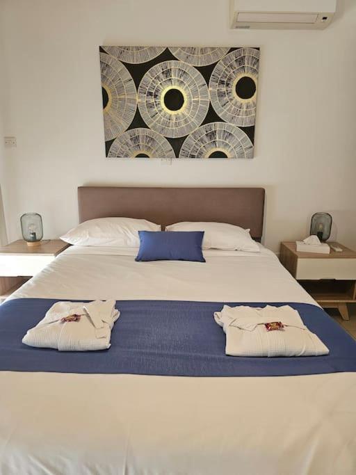 11 Suites - Urban Oasis Suite