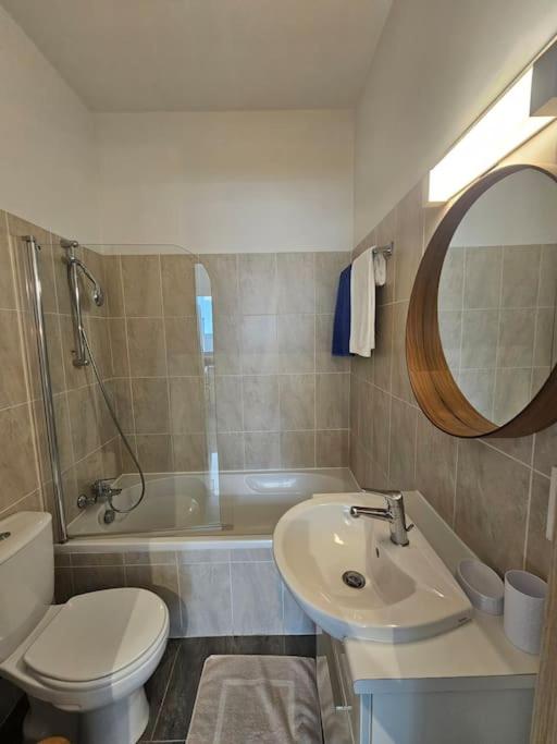 11 Suites - Urban Oasis Suite