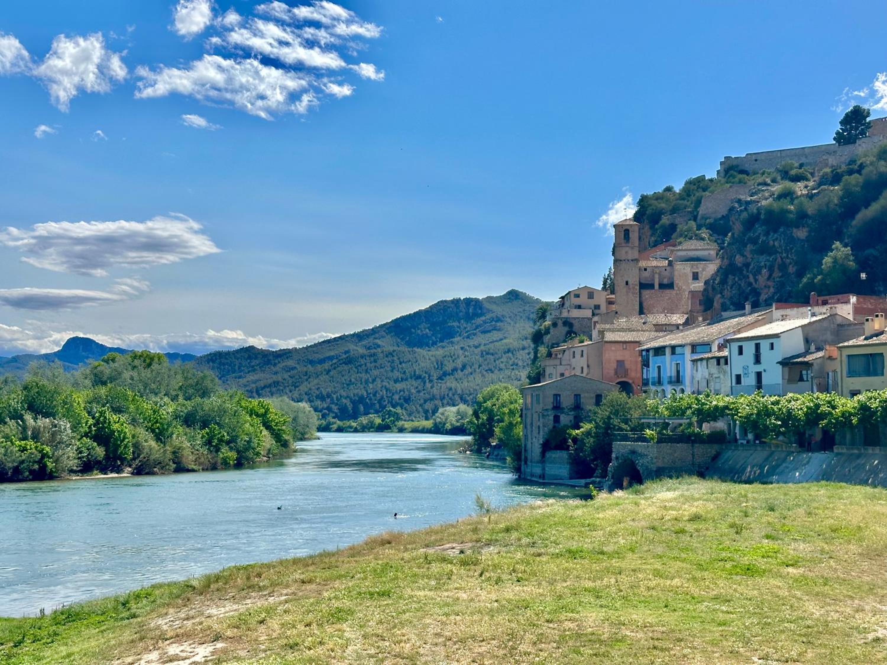 Wonderful comfortable finca in the Burga valley