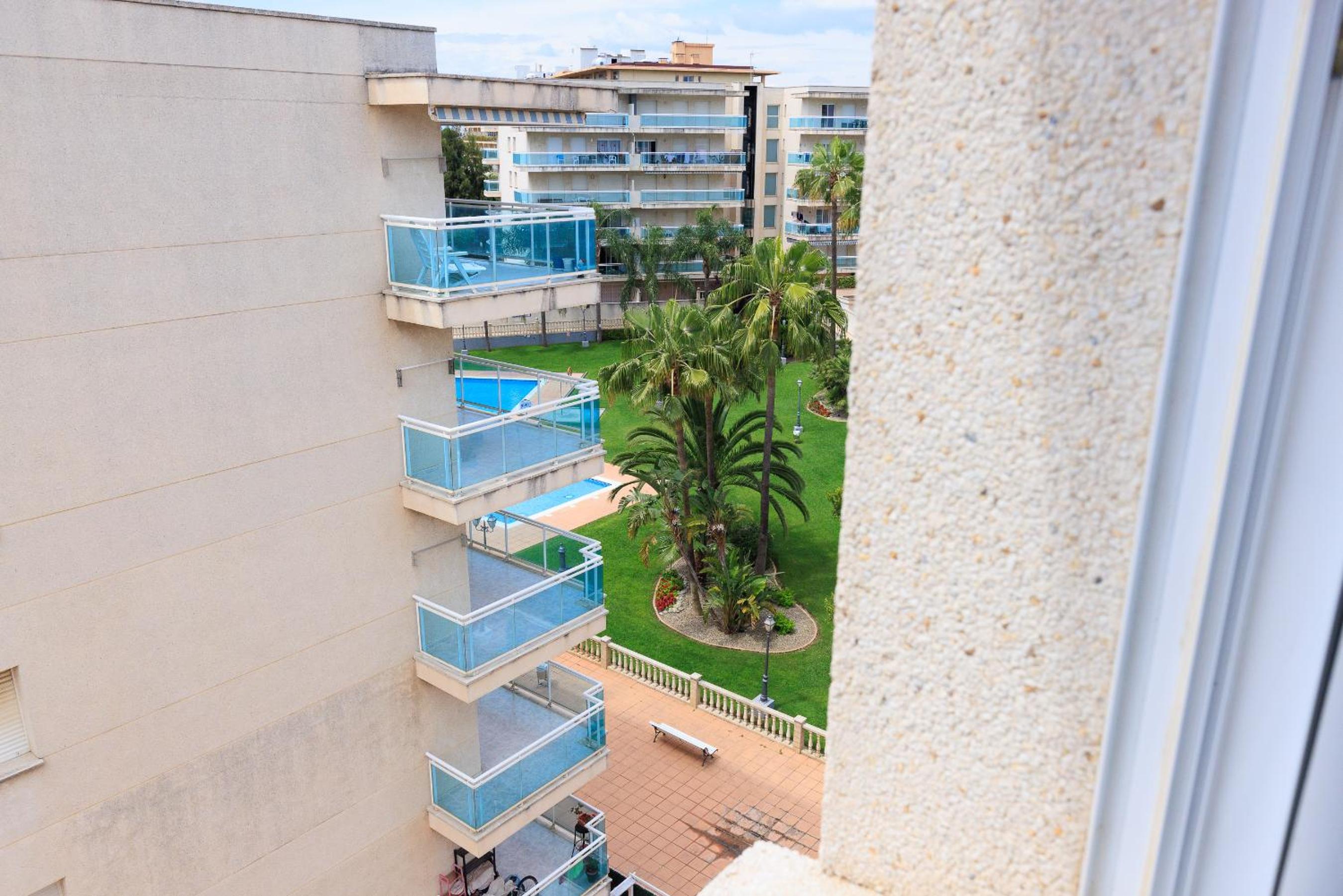 Rentalmar Ventura Village Families