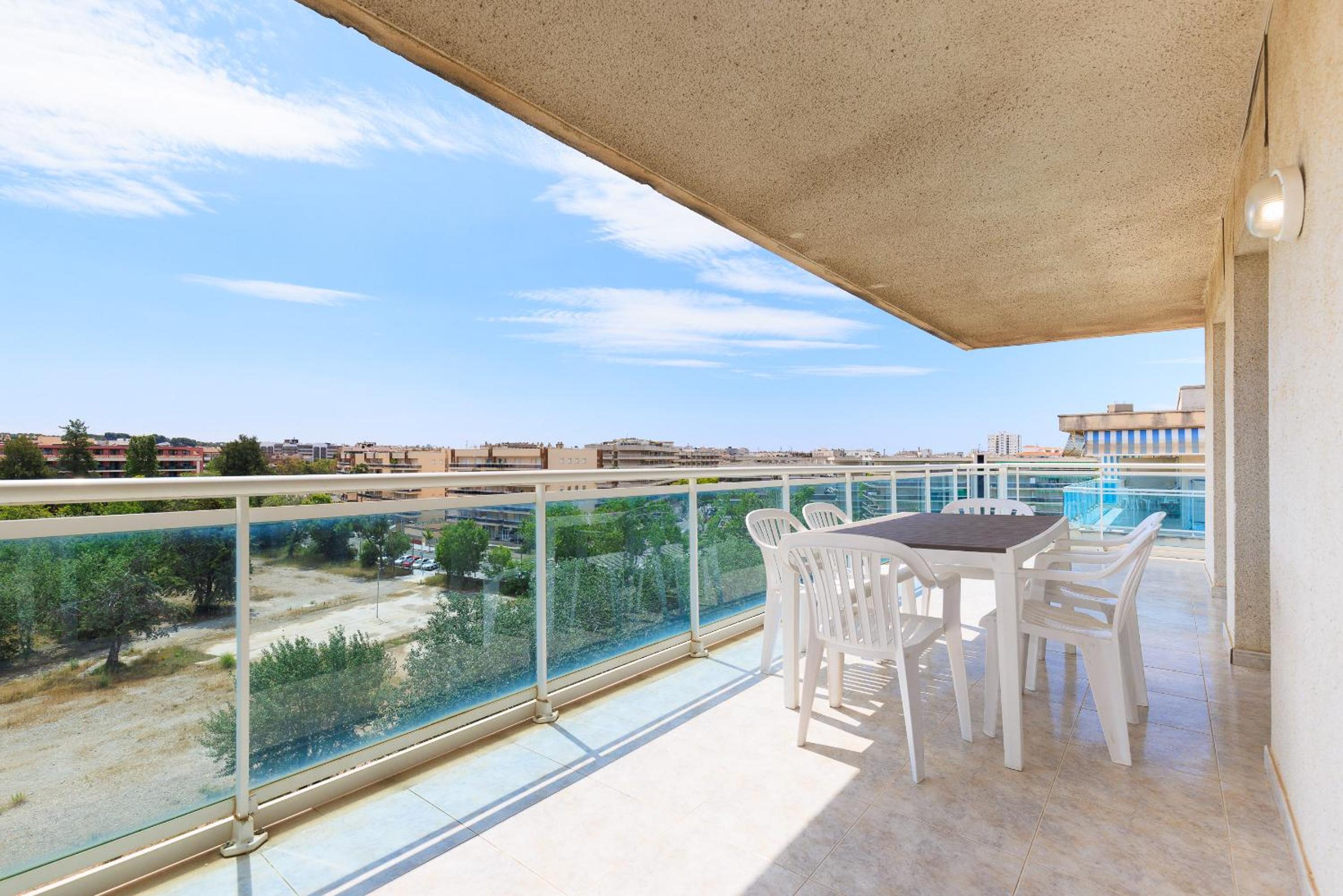 Rentalmar Ventura Village Families