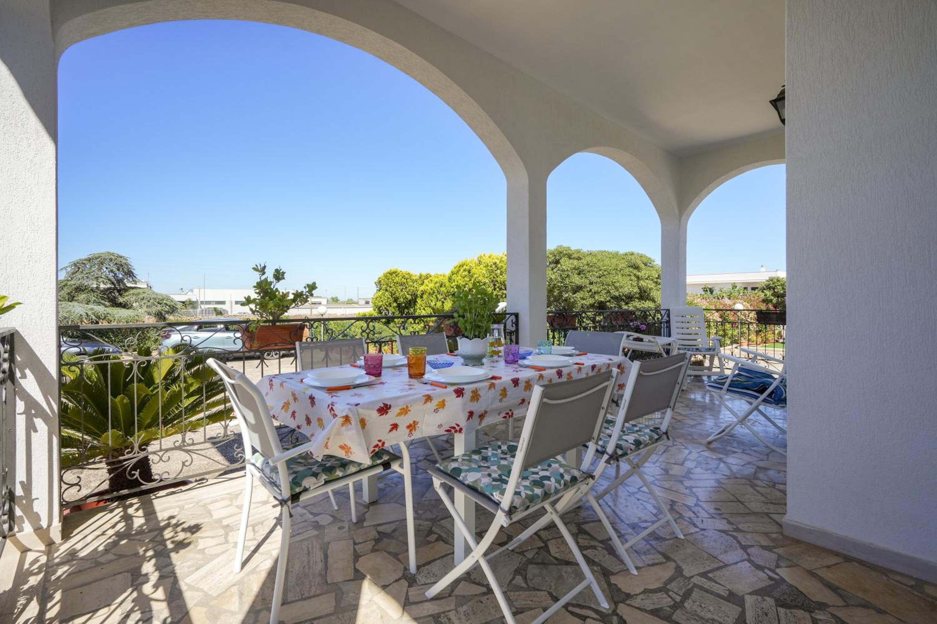 Villa Il Carrubo, Fasano view 2