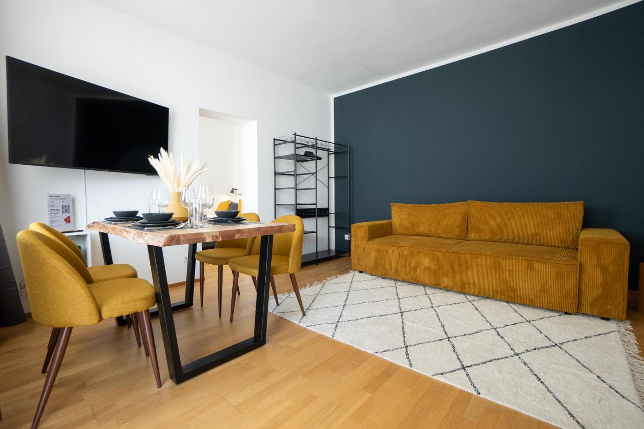 Bright stylish apartment with a huge terrace in a top location