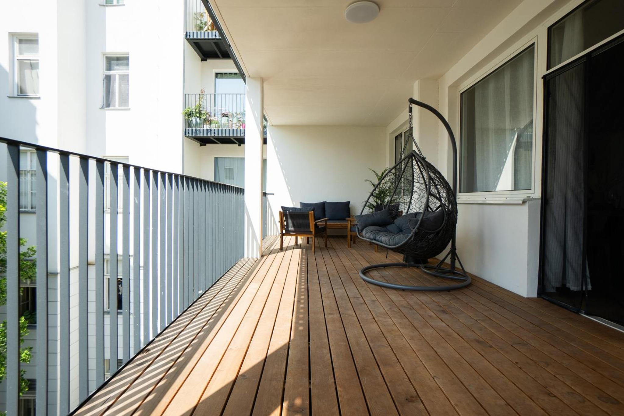 Bright stylish apartment with a huge terrace in a top location