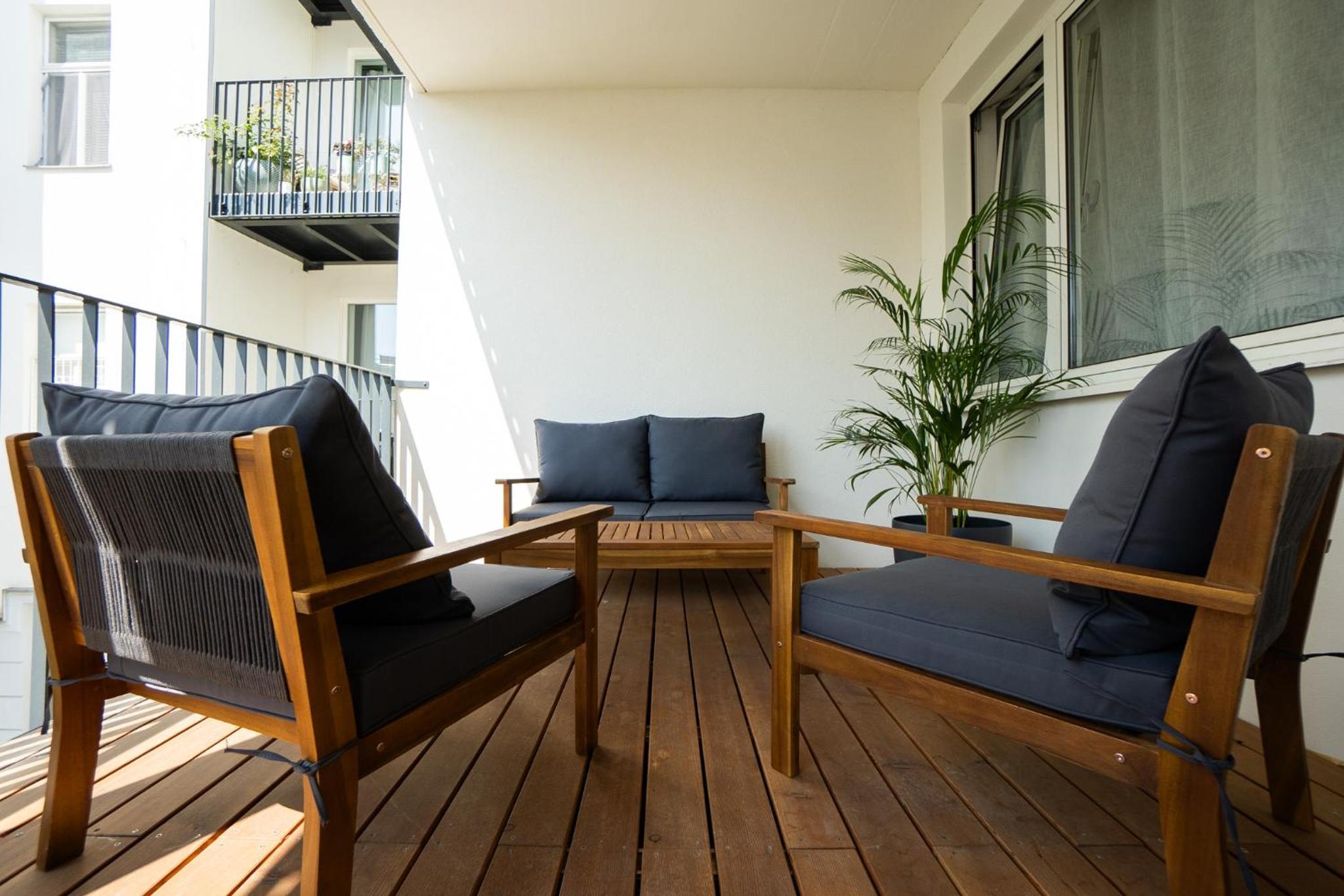 Bright stylish apartment with a huge terrace in a top location