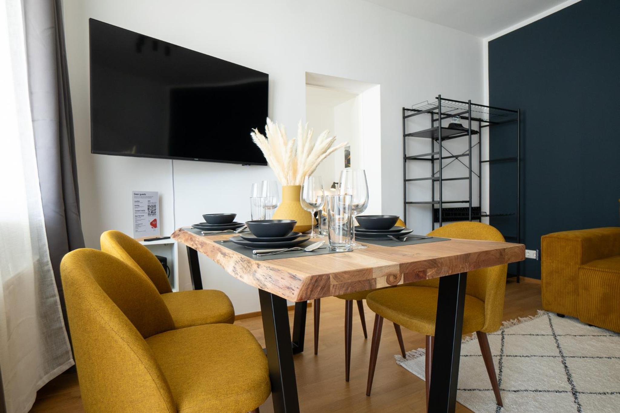 Bright stylish apartment with a huge terrace in a top location