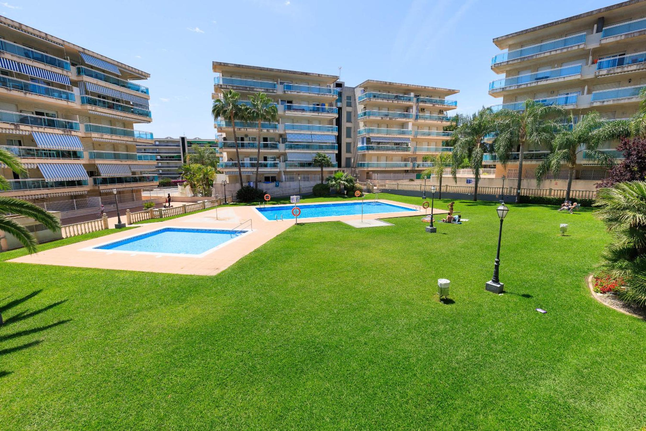 Rentalmar Ventura Village Families