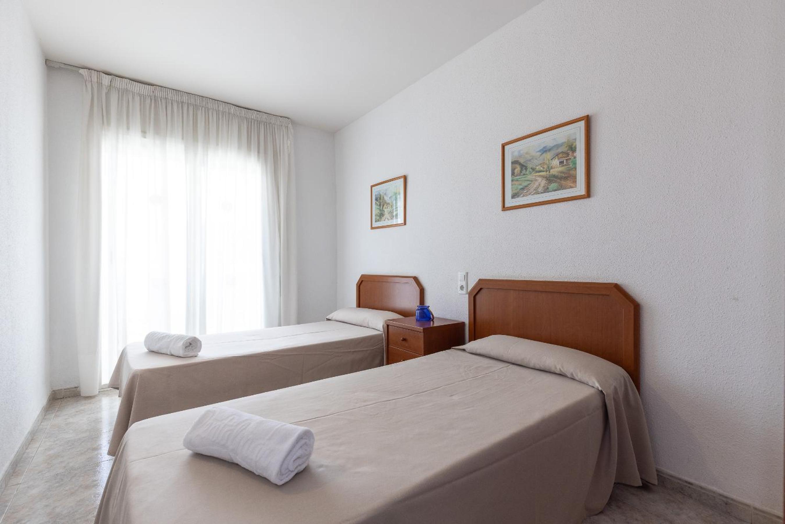 Rentalmar Ventura Village Families