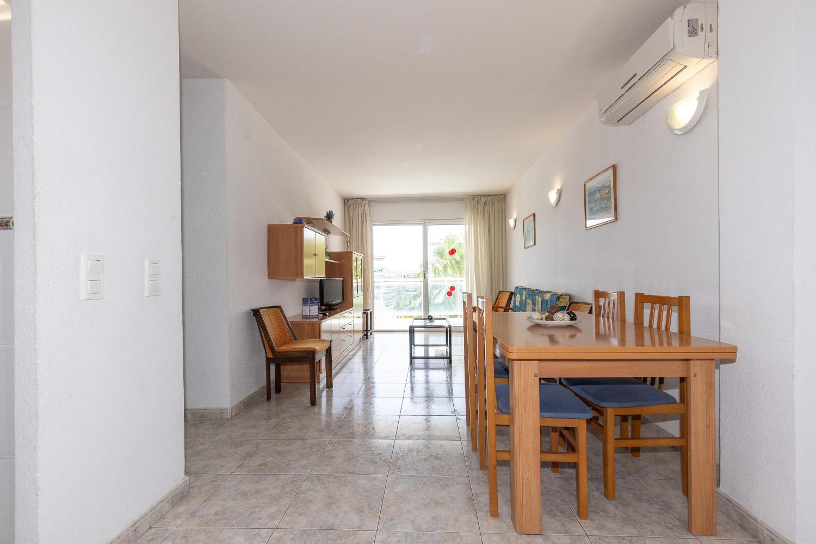 Rentalmar Ventura Village Families