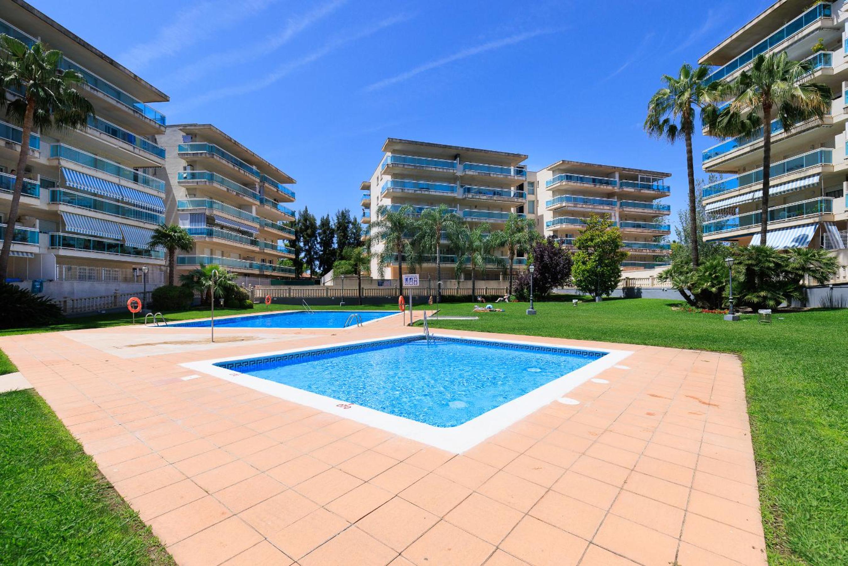Rentalmar Ventura Village Families