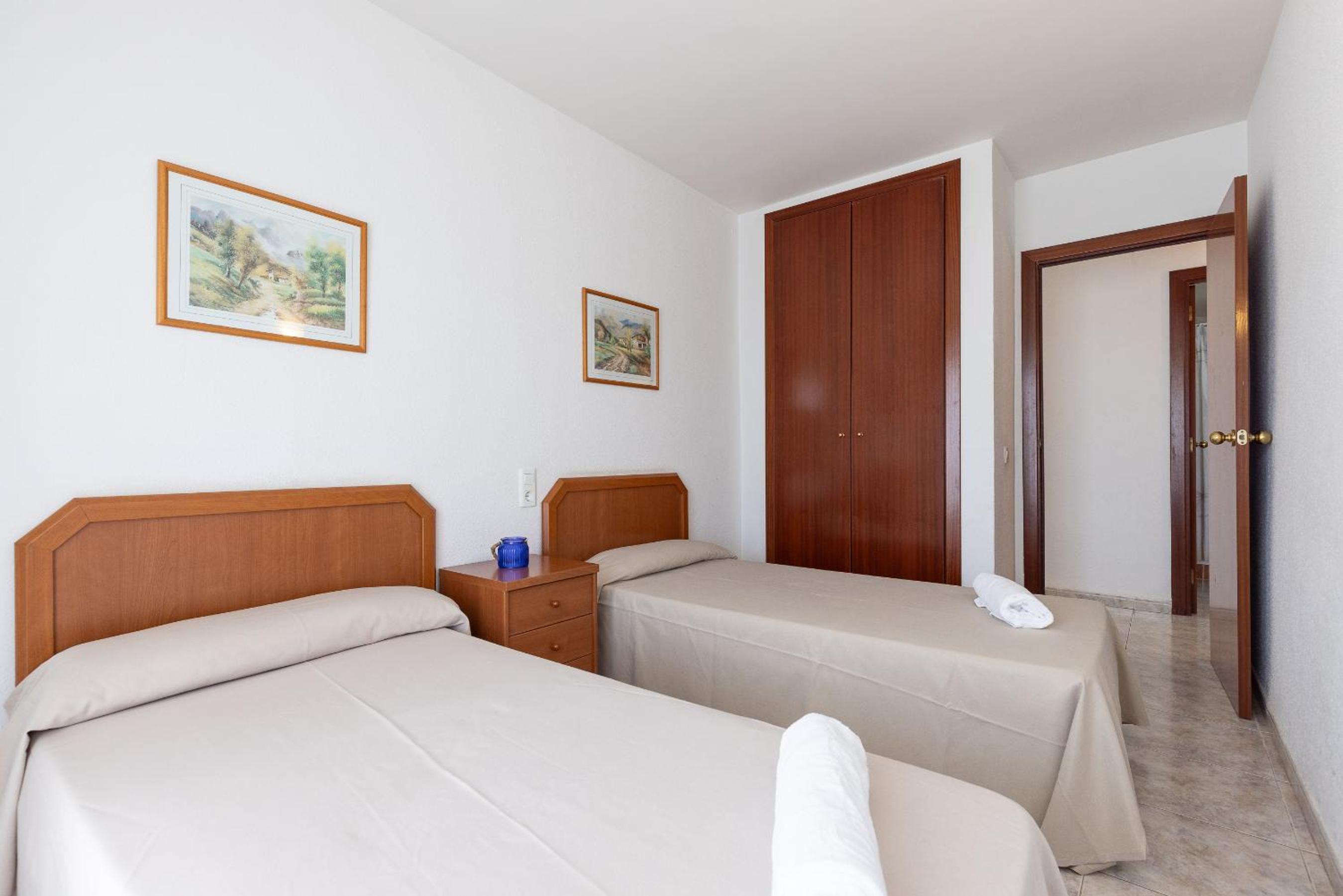 Rentalmar Ventura Village Families