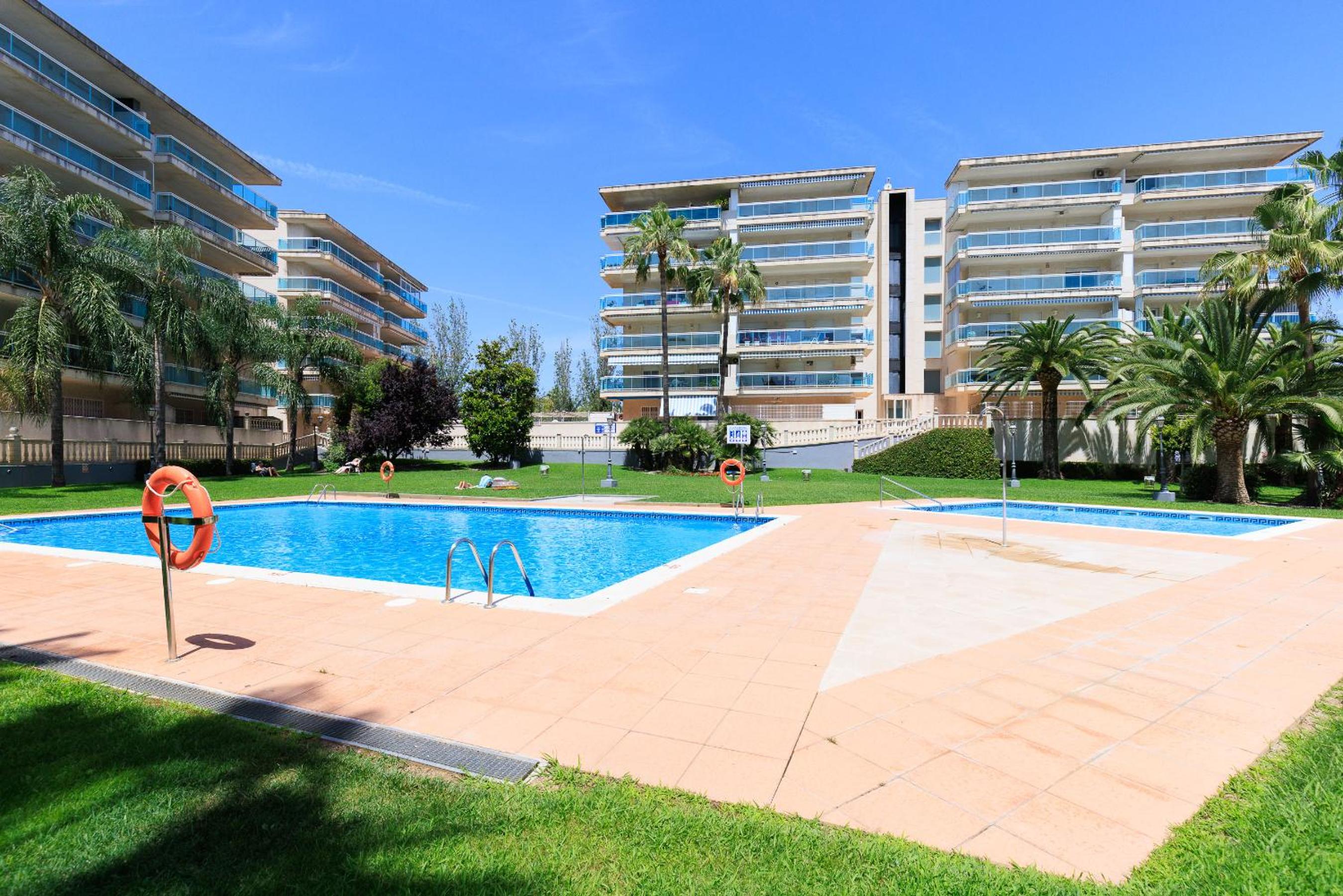 Rentalmar Ventura Village Families