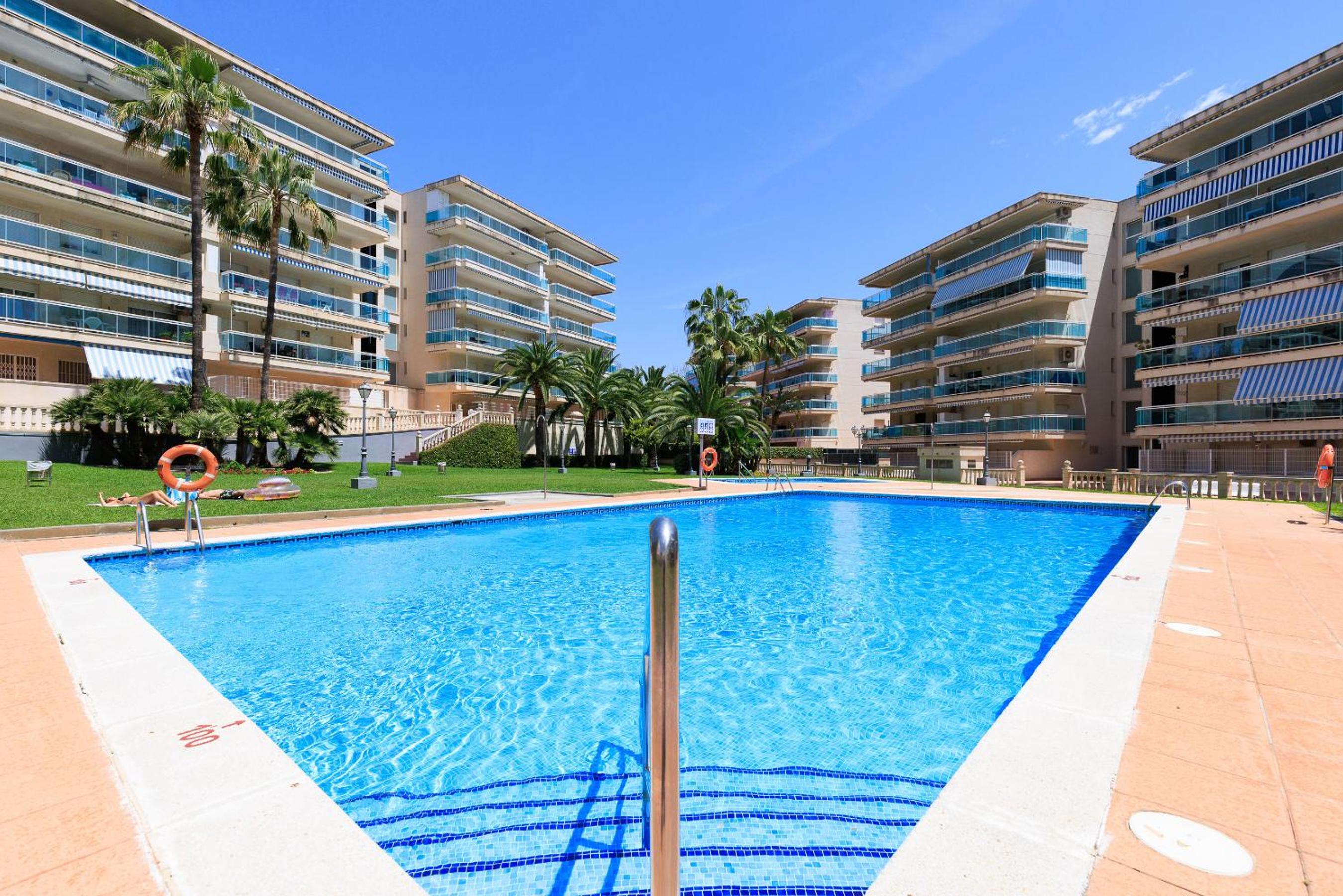 Rentalmar Ventura Village Families